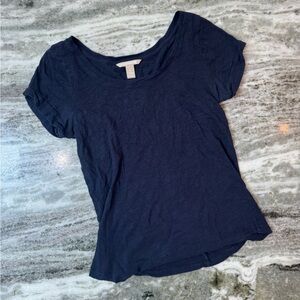 Banana Republic navy blue short sleeve tee